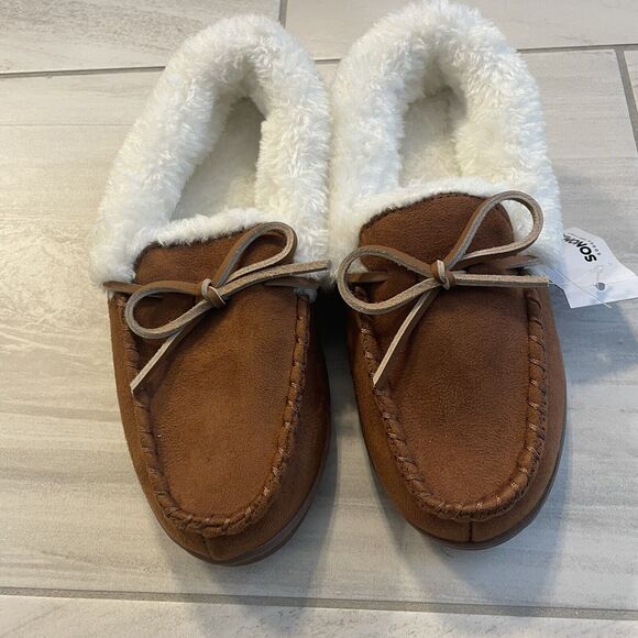 Sonoma Slippers Size 6-7 - Picture 1 of 5